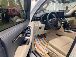 تۆیۆتا لاند کروزەر